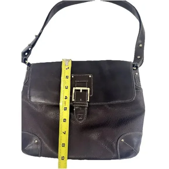 NWOT Liz Claiborne Brown Leather Crossbody plastic on zipper pulls - Picture 9 of 9